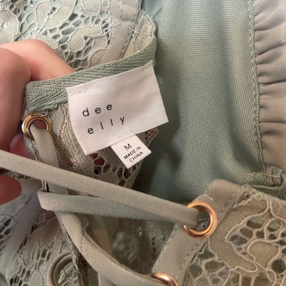 Never worn Sage Corset Dress. Beautiful back with slit. Size M - Picture 4 of 4